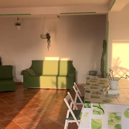 Vacanze Sicilia, Con Piscina Con Vista Mare E Porto Di Cefalu * سانت أمبروجيو